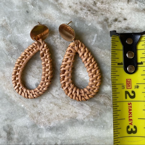 Bundle of 4 raffia woven post earrings with gold accent - Picture 8 of 9